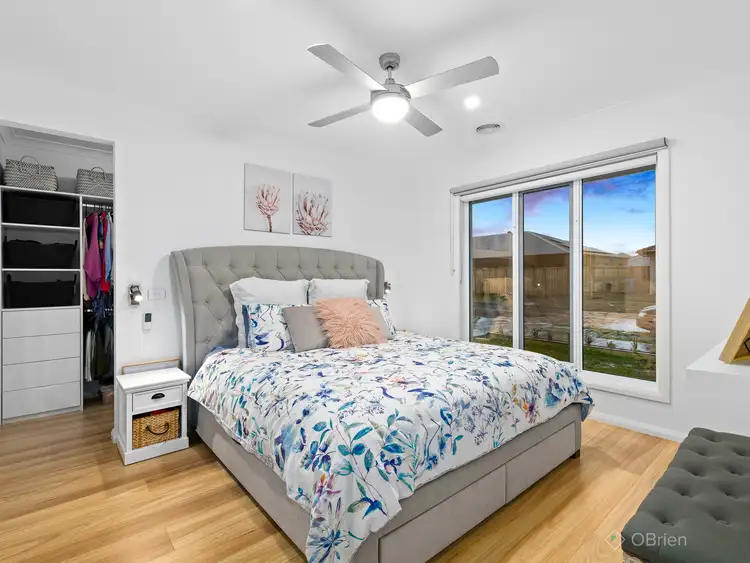 Fifth view of Homely house listing, 4 Wellspring Way, Narre Warren South VIC 3805