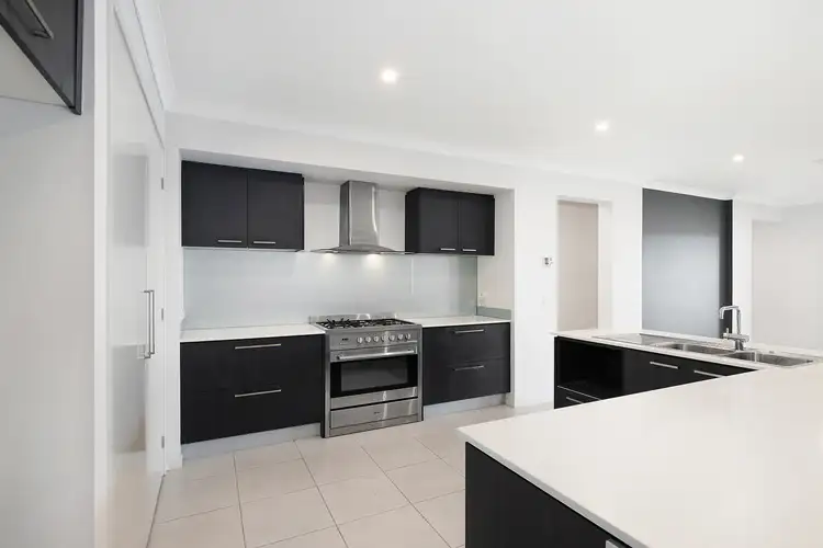 Sixth view of Homely house listing, 6-7 Cedarwood Court, St Albans Park VIC 3219