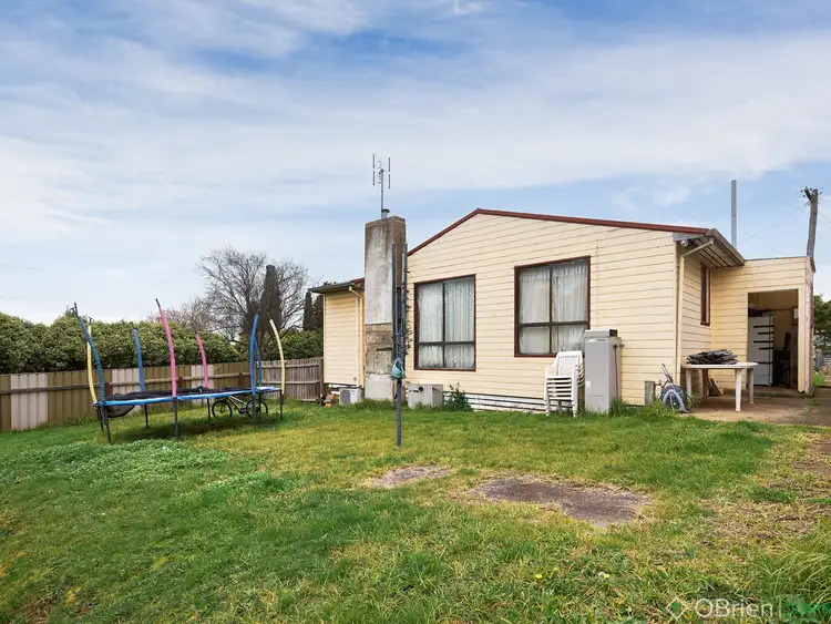 2 Fenton Street, Warragul VIC 3820