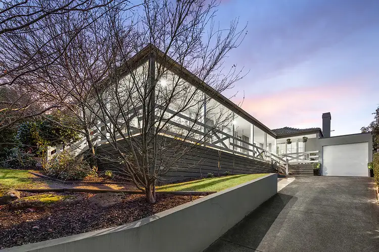 19 Braden Brae Drive, Warranwood VIC 3134