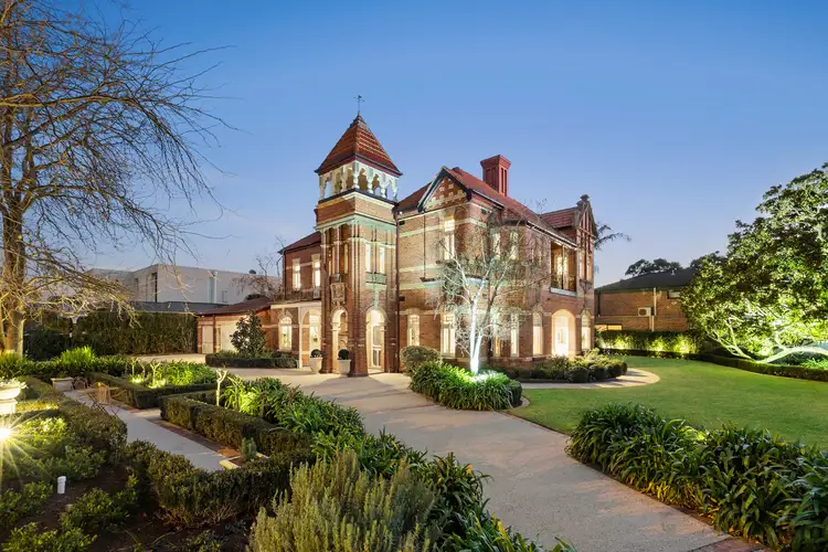 18 Stanley Street, Brighton VIC 3186
