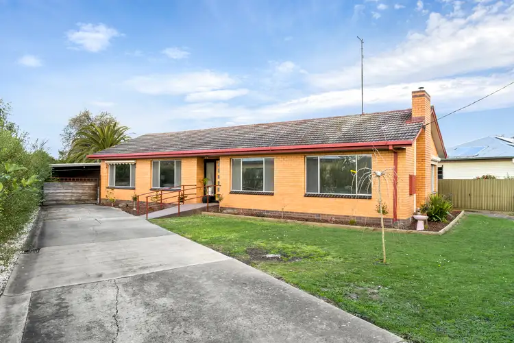 14 Sinclair Street, Colac VIC 3250