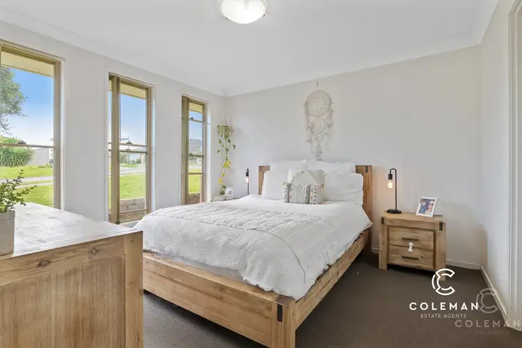 Fifth view of Homely house listing, 1 Yarra Place, Wadalba NSW 2259