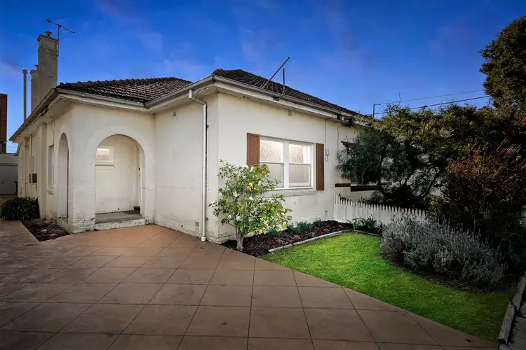 5 Larch Street, Caulfield South VIC 3162