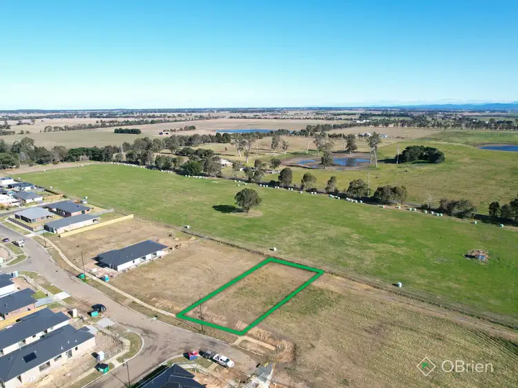 37 Whistler Drive, Bairnsdale VIC 3875