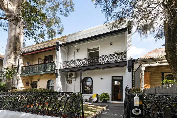 37 College Street, Newtown NSW 2042