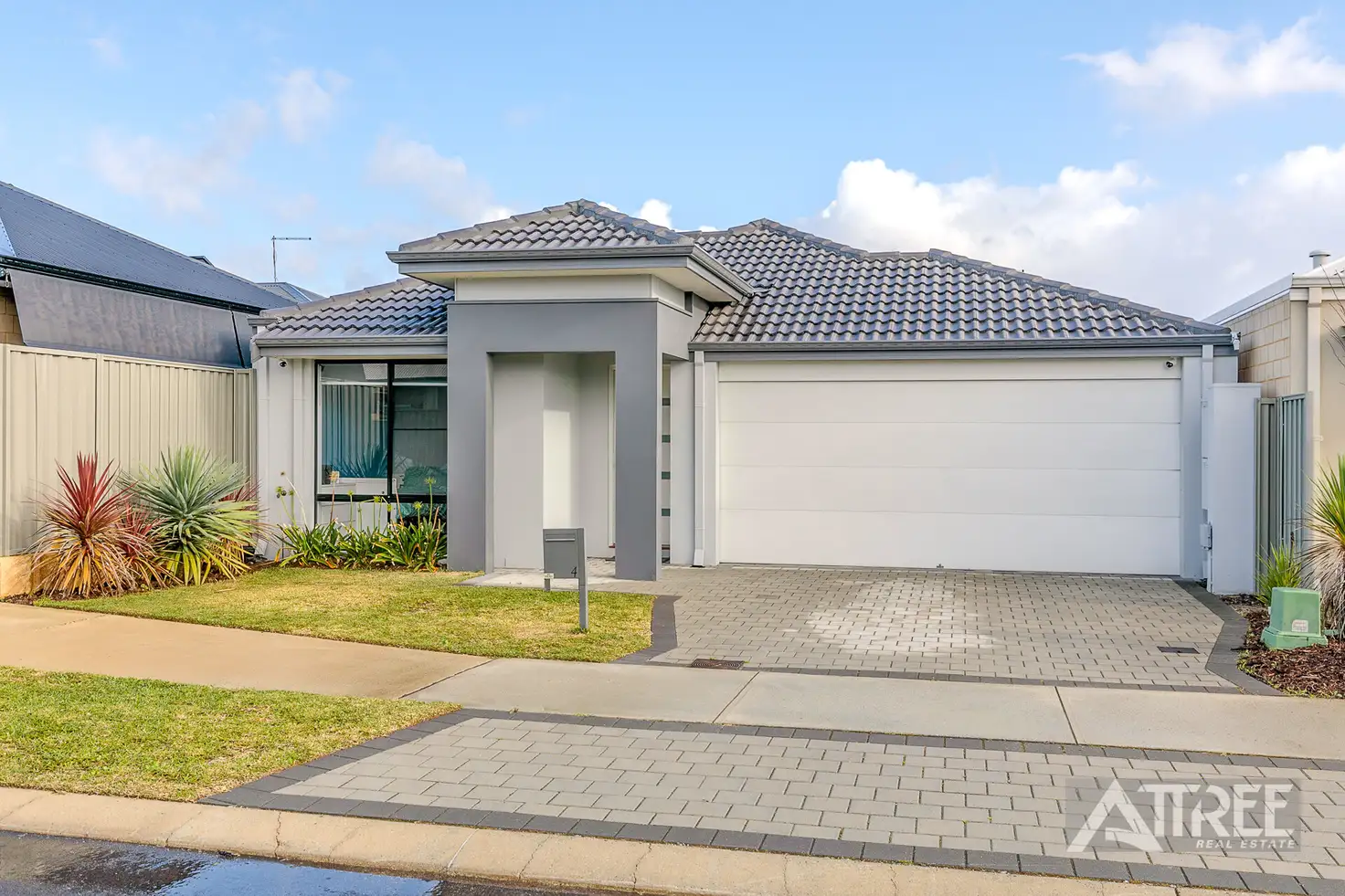 Main view of Homely house listing, 4 Silvergum Way, Piara Waters WA 6112