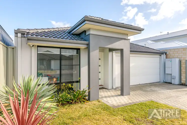Fifth view of Homely house listing, 4 Silvergum Way, Piara Waters WA 6112