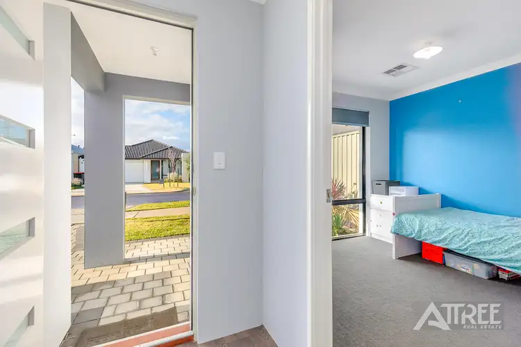 Sixth view of Homely house listing, 4 Silvergum Way, Piara Waters WA 6112