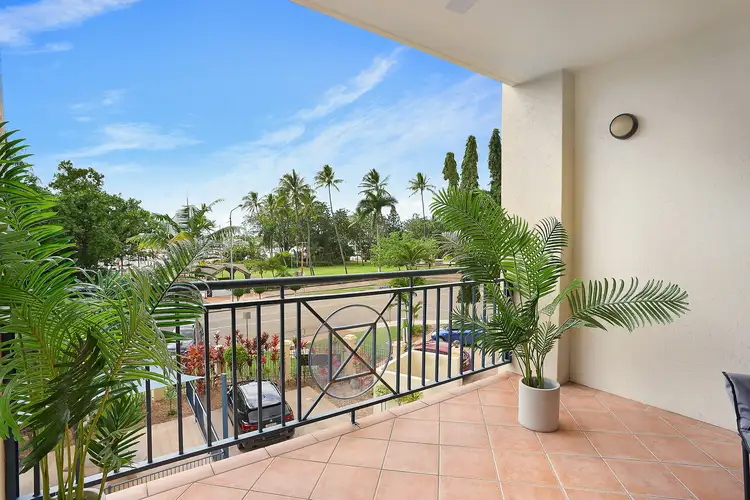 8/18 The Strand, North Ward QLD 4810