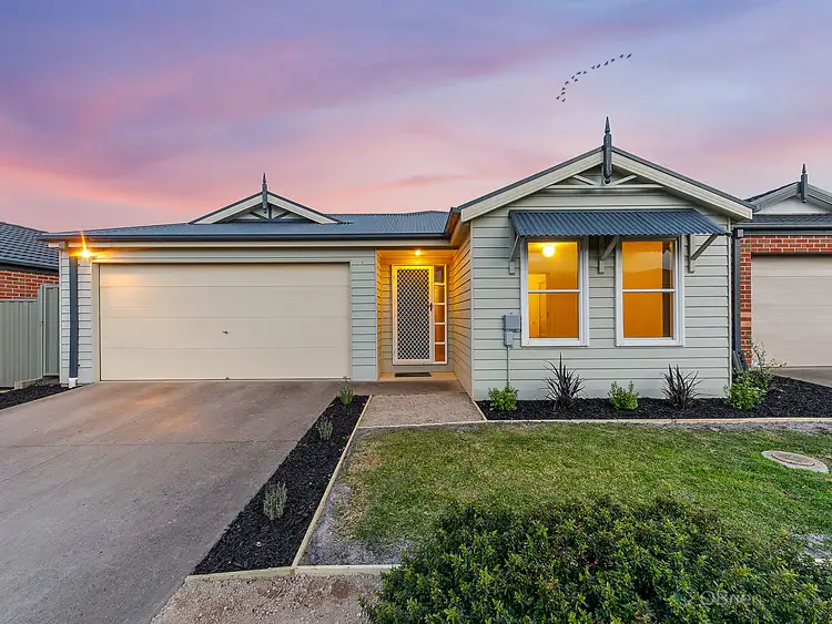 Second view of Homely house listing, 7 Newcastle Way, Langwarrin VIC 3910