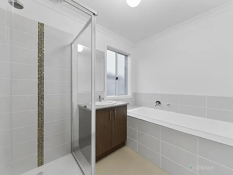 Sixth view of Homely house listing, 7 Newcastle Way, Langwarrin VIC 3910