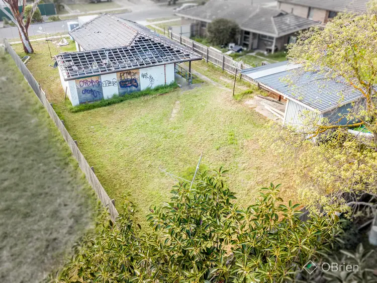 8 Caley Street, Frankston North VIC 3200