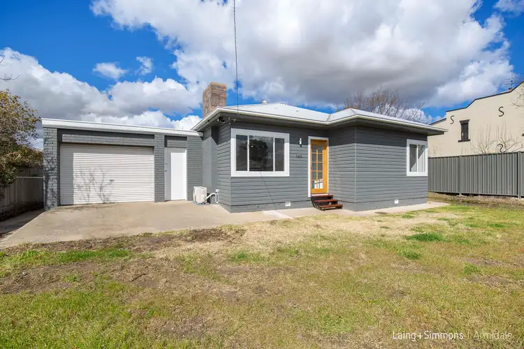 140 Bridge Street, Uralla NSW 2358