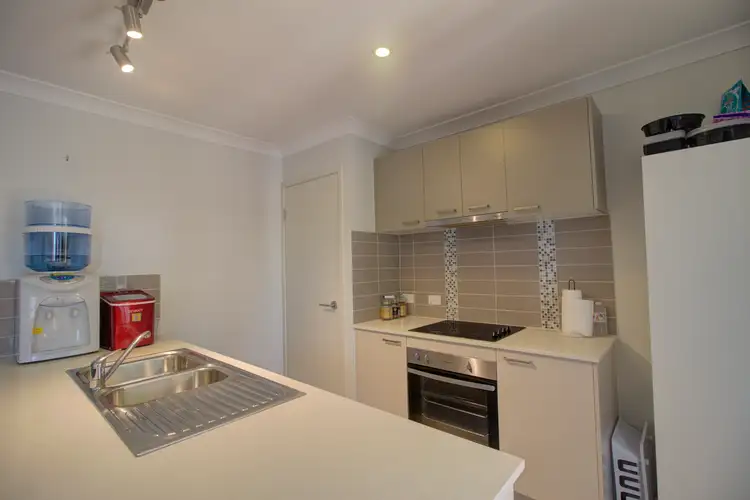 Fifth view of Homely semi-detached listing, 16 Pinehurst Avenue, Leichhardt QLD 4305