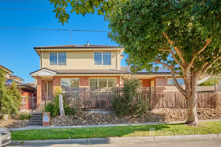 2/3 Sunline Avenue, Noble Park North VIC 3174