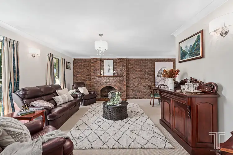 42 Banwell Crescent, Carindale QLD 4152