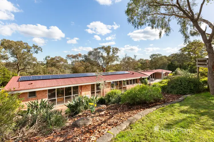3 Thorns Road, Wattle Glen VIC 3096
