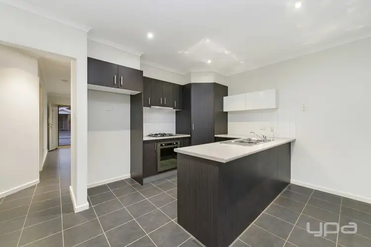 Fifth view of Homely house listing, 6 David Circuit, Hillside VIC 3037