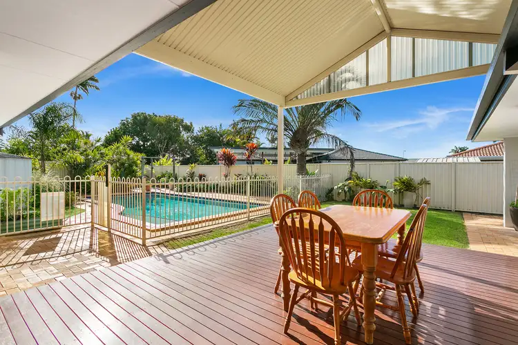 52 Bergamont Street, Elanora QLD 4221