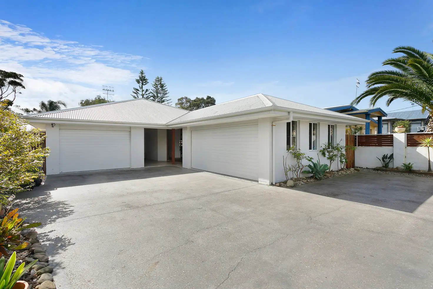 Main view of Homely semi-detached listing, 2/72 Swadling Street, Long Jetty NSW 2261