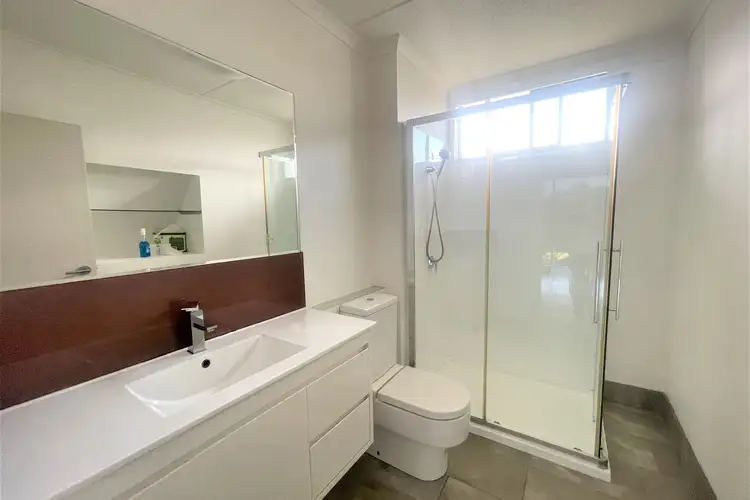 Fifth view of Homely unit listing, 2/1 Clifford Court, Howrah TAS 7018