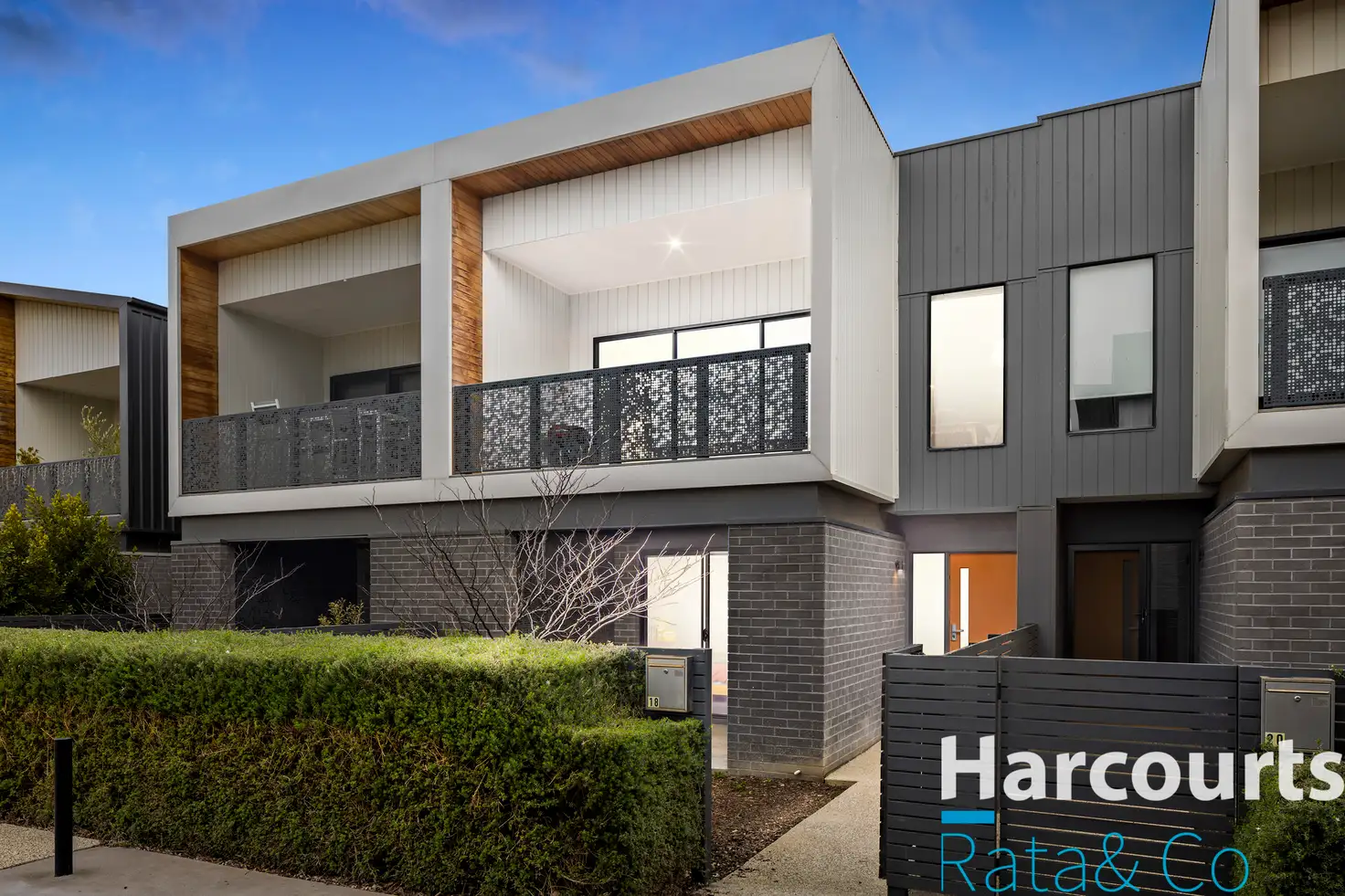 Main view of Homely townhouse listing, 18 Broadside Walk, Point Cook VIC 3030