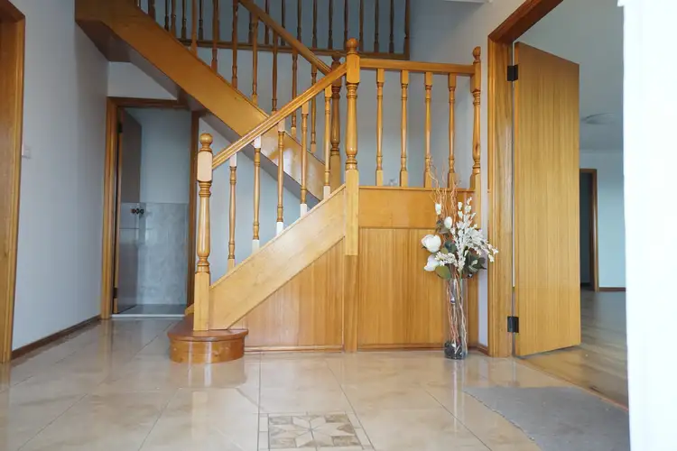 5 Bankshill Crescent