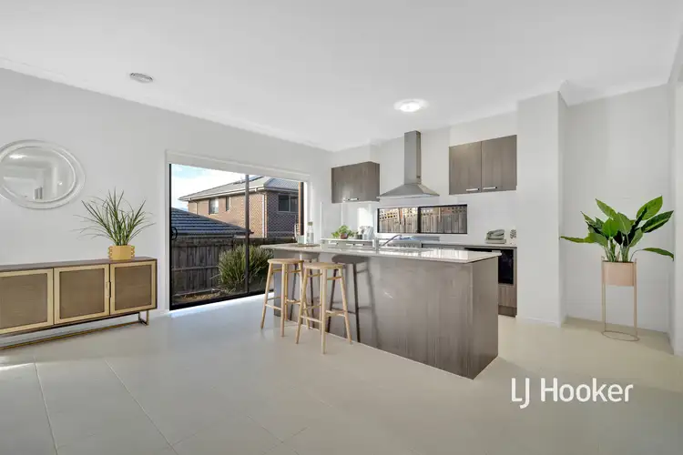 Sixth view of Homely house listing, 1 Manette Place, Narre Warren VIC 3805