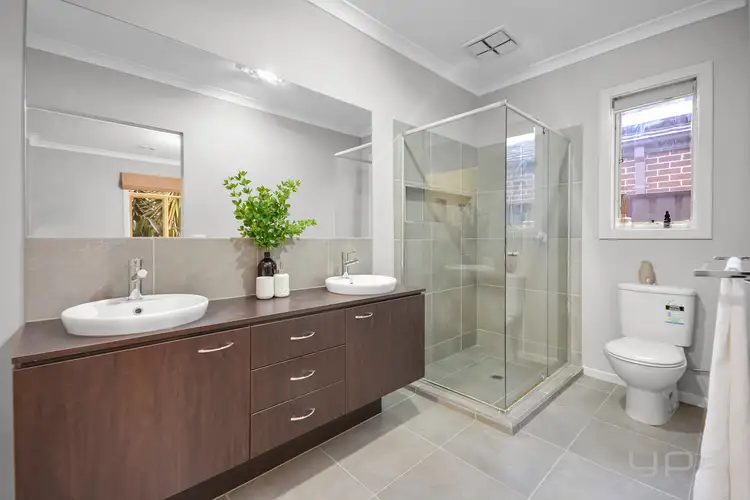 Fifth view of Homely house listing, 2 Armadale Court, Tarneit VIC 3029