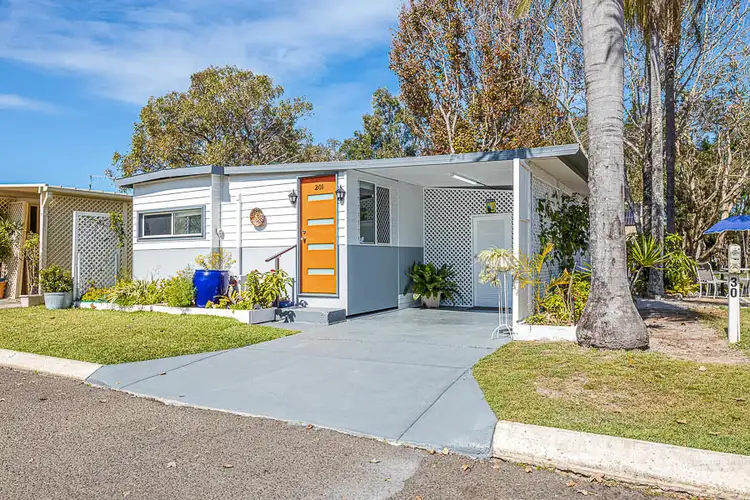 201/1-25 Fifth Avenue, Bongaree QLD 4507