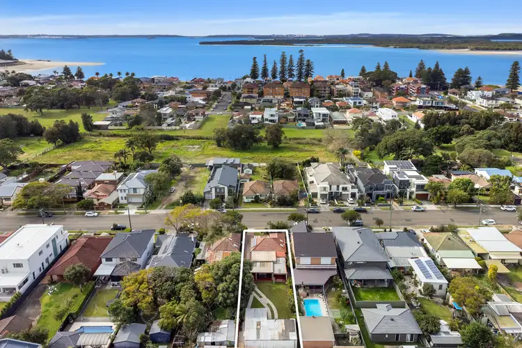 52 Napoleon Street, Sans Souci NSW 2219