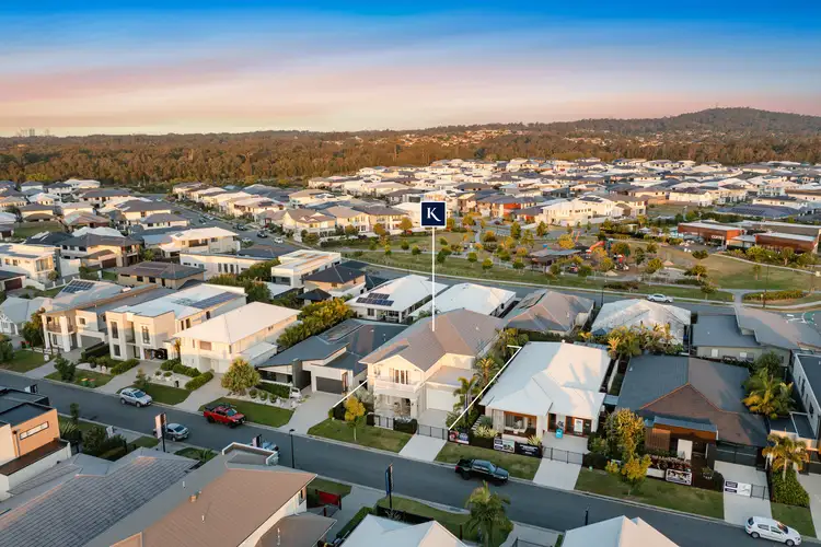 Second view of Homely house listing, 7 Clover Way, Helensvale QLD 4212