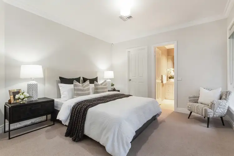 Fifth view of Homely house listing, 284 Lawrence Road, Mount Waverley VIC 3149