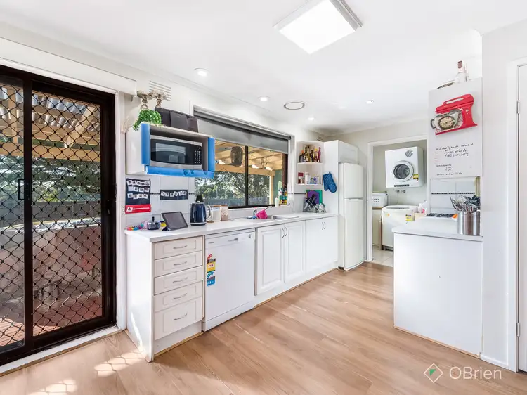 Second view of Homely house listing, 8 Narong Place, Keilor Downs VIC 3038