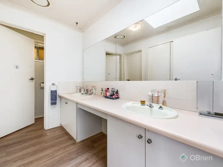 Fourth view of Homely house listing, 8 Narong Place, Keilor Downs VIC 3038