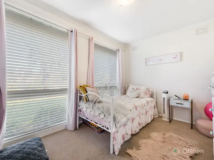 Fifth view of Homely house listing, 8 Narong Place, Keilor Downs VIC 3038