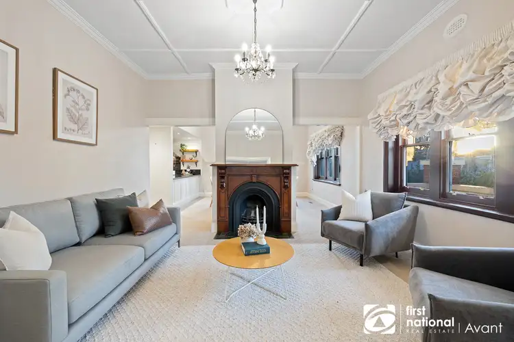 42 Whitehorse Road, Blackburn VIC 3130