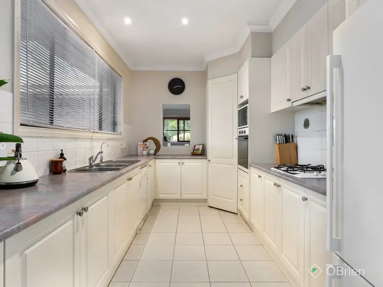 Fifth view of Homely house listing, 20 Eaglescliffe Crescent, Cranbourne VIC 3977