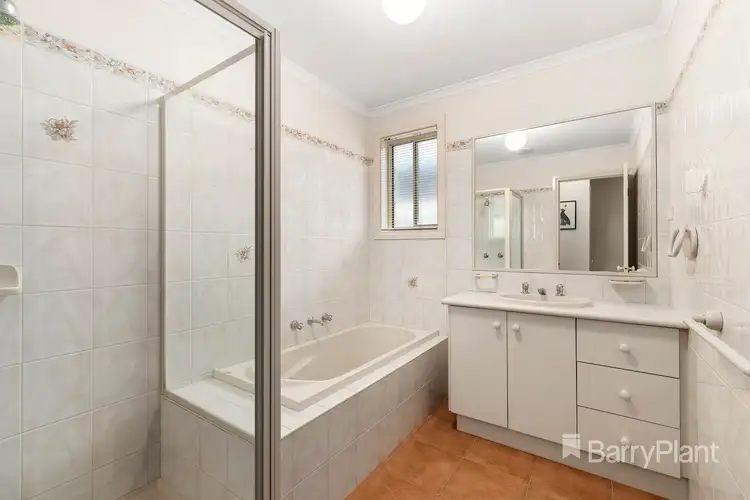 Sixth view of Homely house listing, 4 Gravlier Way, South Morang VIC 3752