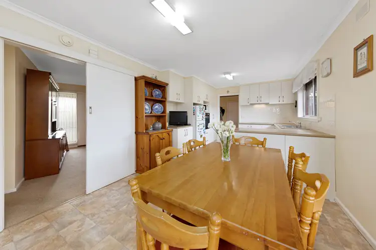 Seventh view of Homely house listing, 8 Floral Place, Warrnambool VIC 3280