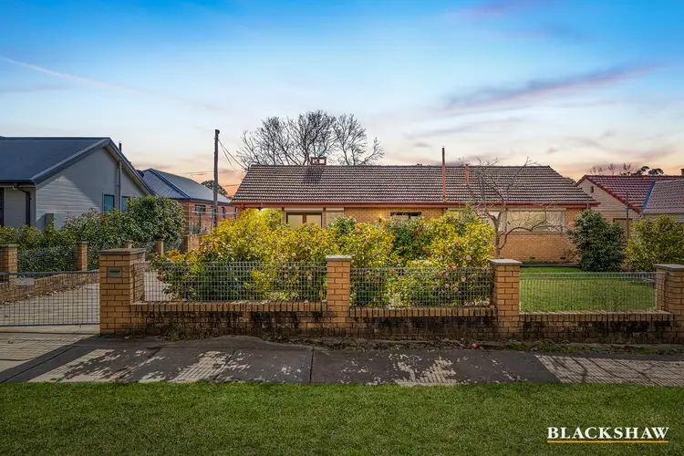 11 Boolimba Crescent, Narrabundah ACT 2604