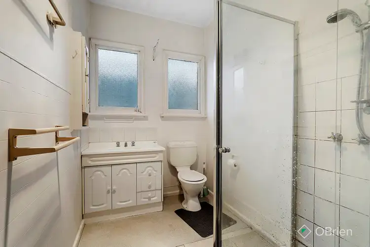 Sixth view of Homely house listing, 1 Roberta Grove, Frankston VIC 3199