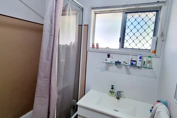 Fifth view of Homely unit listing, 1&2/274 Slade Point Road, Slade Point QLD 4740