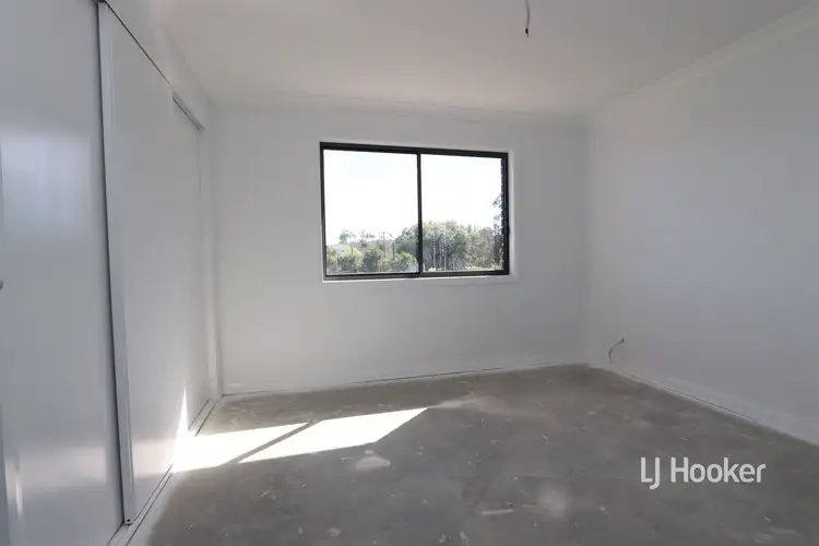 Sixth view of Homely semi-detached listing, 98A Moore Street, Inverell NSW 2360