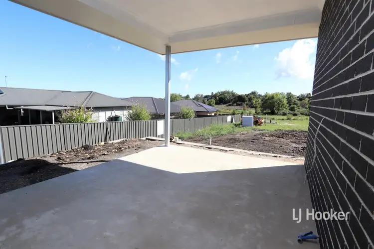 Seventh view of Homely semi-detached listing, 98A Moore Street, Inverell NSW 2360