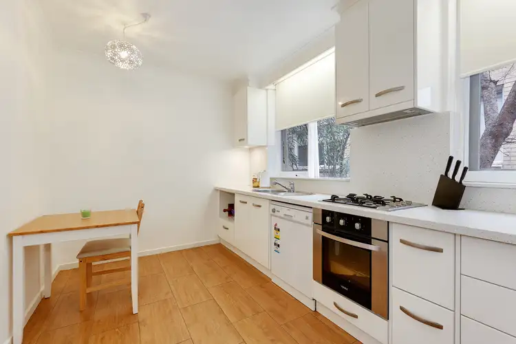 Fifth view of Homely apartment listing, 2/3 Alfriston Street, Elwood VIC 3184