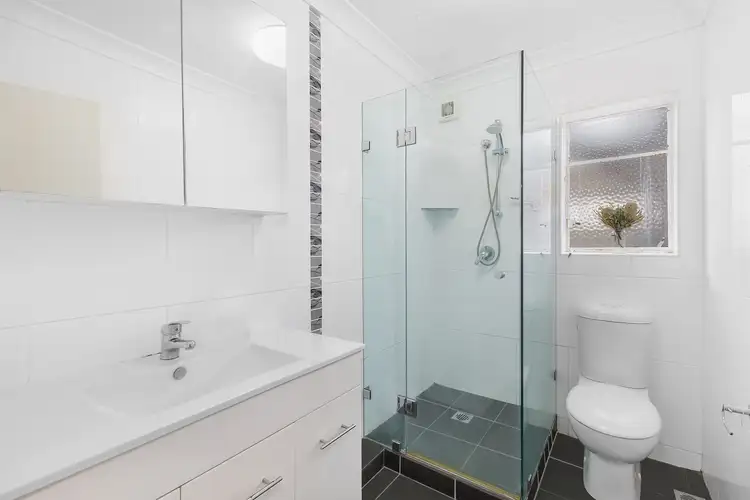 Sixth view of Homely unit listing, 4/33 Albert Avenue, Chatswood NSW 2067