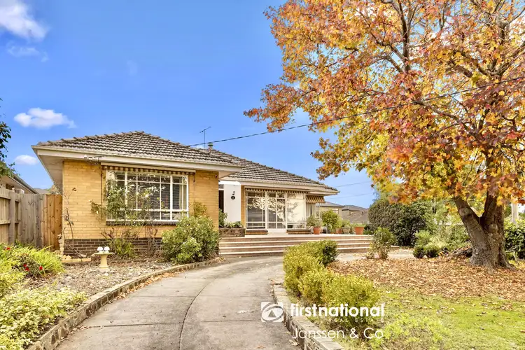 5 La Frank Street, Burwood VIC 3125