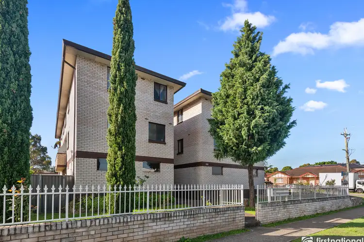 2/37-39 Blaxcell Street
